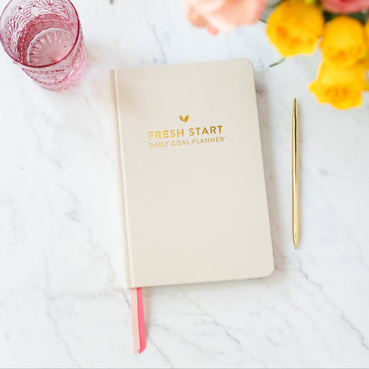 Fresh Start Daily Goal Planner® | Undated (Natural Linen Casebound)