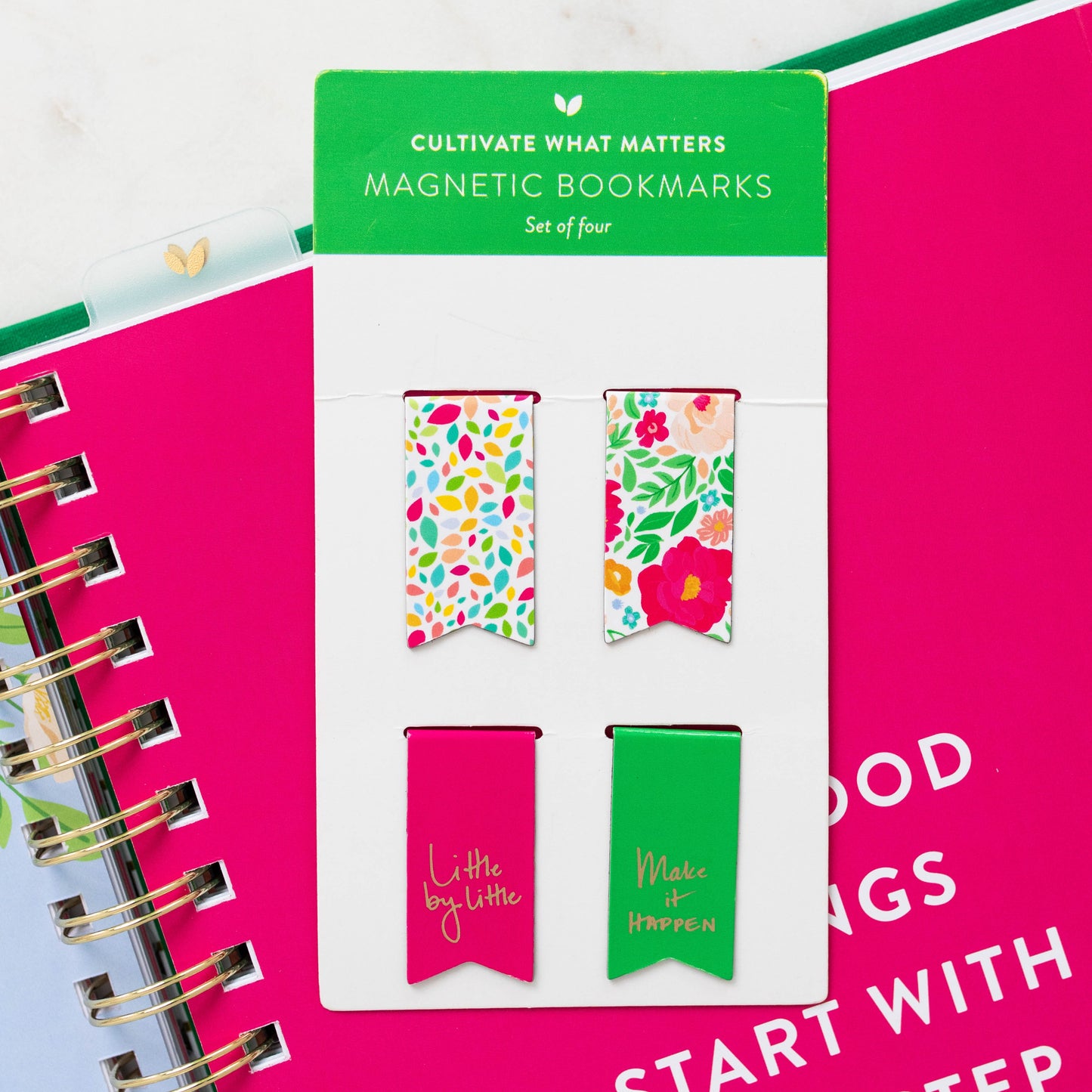 Mini Magnetic Bookmarks | Classic Flags